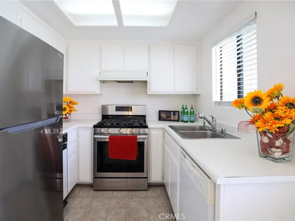 14405 Cerise Ave APT 35, Hawthorne, CA 90250