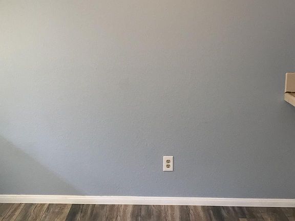 Dining room with ceiling fan