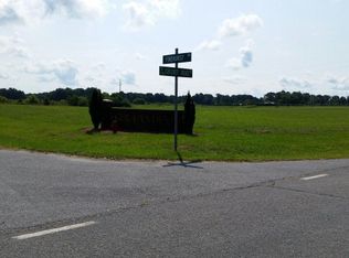 100 Sneed Cir, Mount Olive, NC 28365