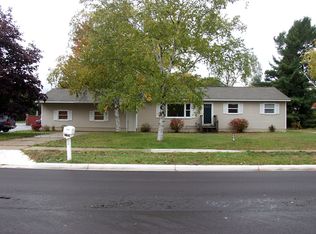 1705 S Beechtree St, Grand Haven, MI 49417