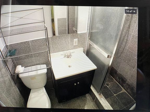 2nd image of 252 E 33rd St APT 3R