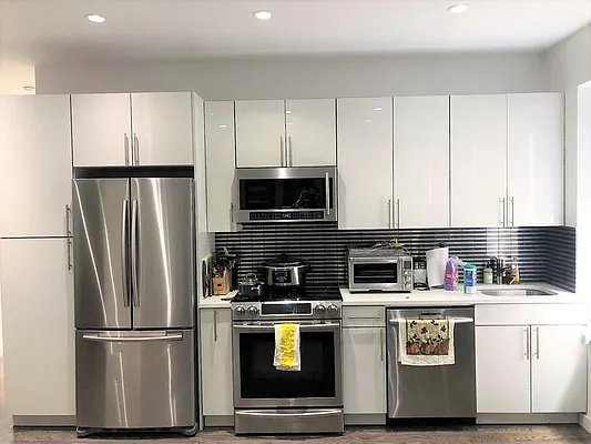 Rented by Dynamik Realty | media 6