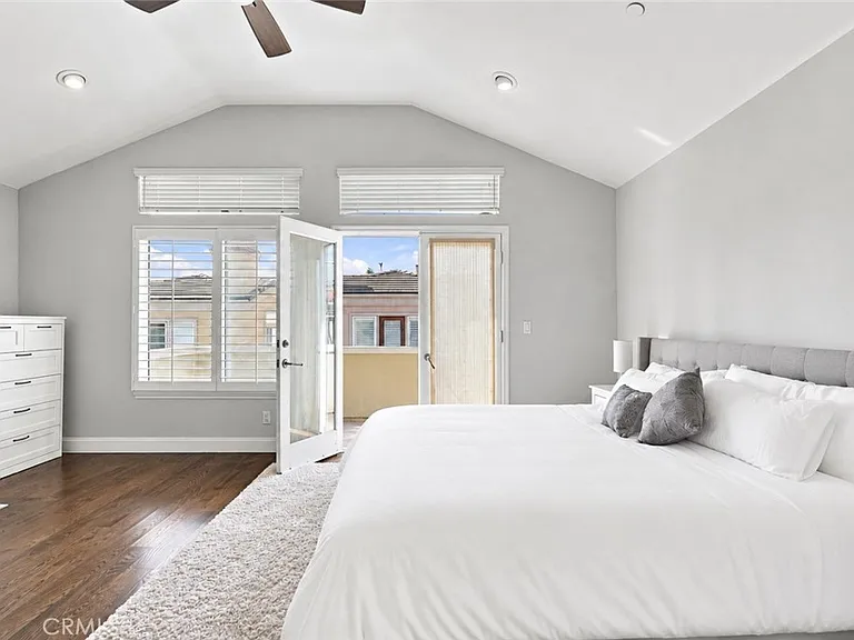 1740 Havemeyer Ln — Photo 23