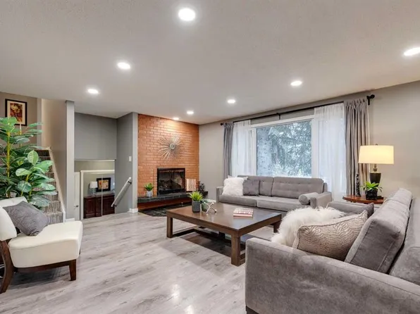 4023 N Varmoor Rd NW, Calgary, AB T3A 0B1