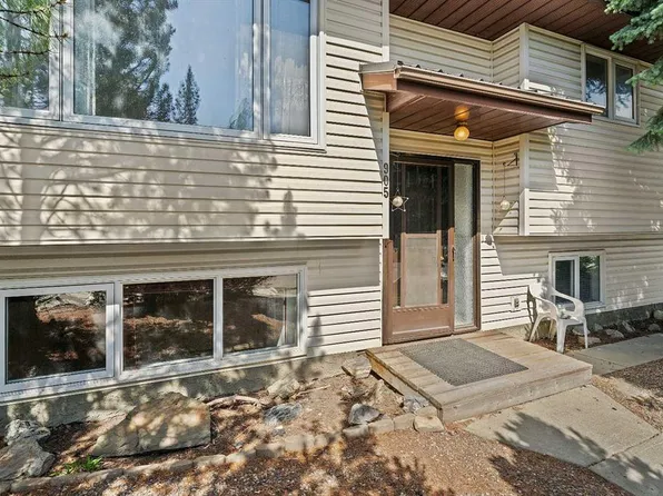 905 E 6th St SE, High River, AB T1V 1K3