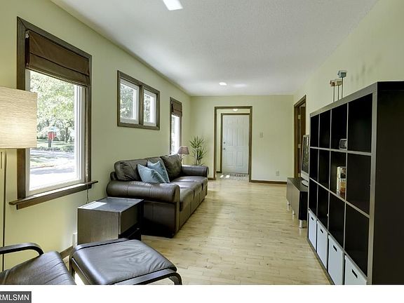 4th image of 3501 McKinley St NE