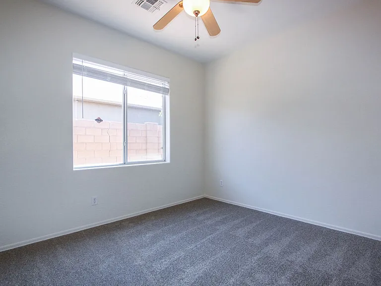 7905 N Music Mountain Ln — Photo 12