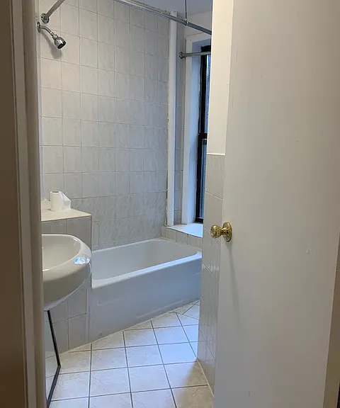 208 Thompson St #6 — Photo 7