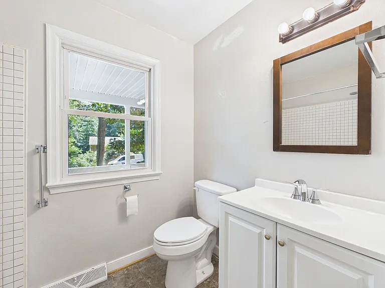 3041 Clintwood Rd — Photo 27