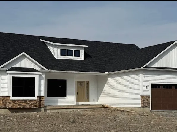 111 Belnapp Dr, Syracuse, NY 13215