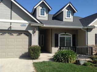 194 E Beech Ave, Reedley, CA 93654