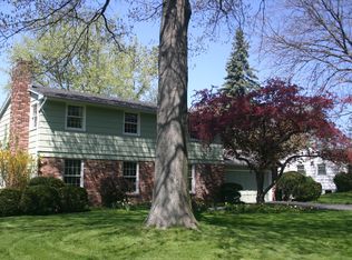 38 Old Post Rd, Fairport, NY 14450