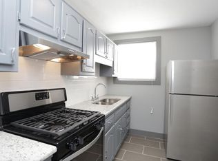 3227 Central St #12, Kansas City, MO 64111
