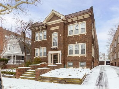 2634 Mayfield Rd APT 1, Cleveland, OH, 44106