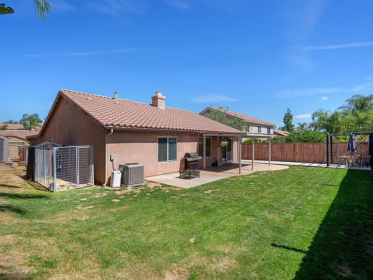 25349 Silverwood Ln — Photo 10