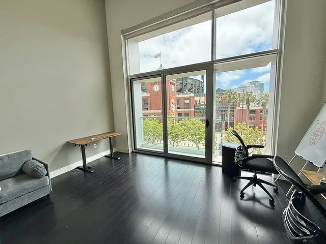188 King St #401 — Photo 8