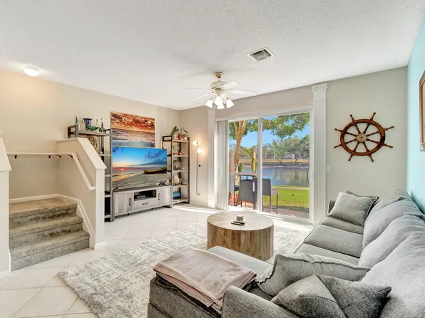 228 Foxtail Drive #C, Greenacres, FL 33415