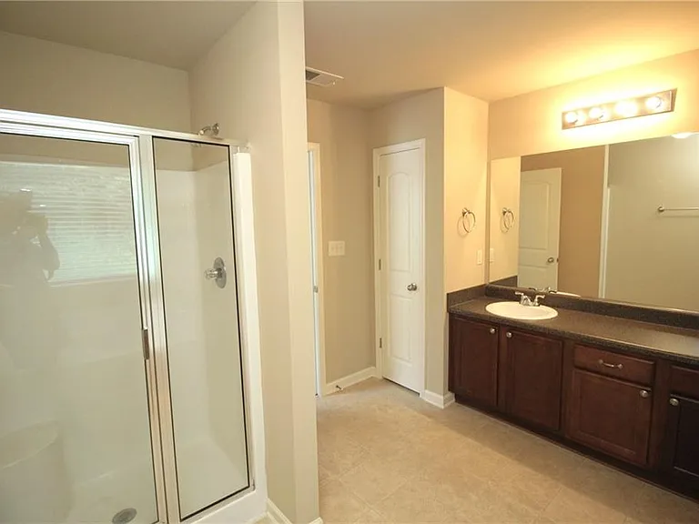 1317 Castleberry Dr — Photo 15