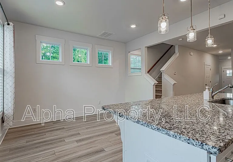 30 Mardale Ln — Photo 11