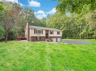 221 Goose Ln, Coventry, CT 06238