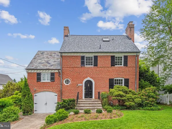 5213 Worthington Dr, Bethesda, MD 20816