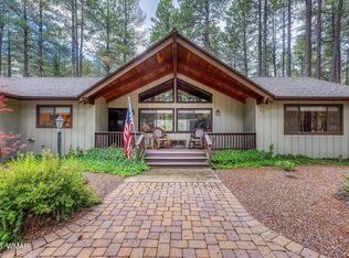 7611 Country Club Dr, Pinetop, AZ 85935