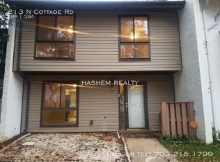 213 N Cottage Rd, Sterling, VA 20164