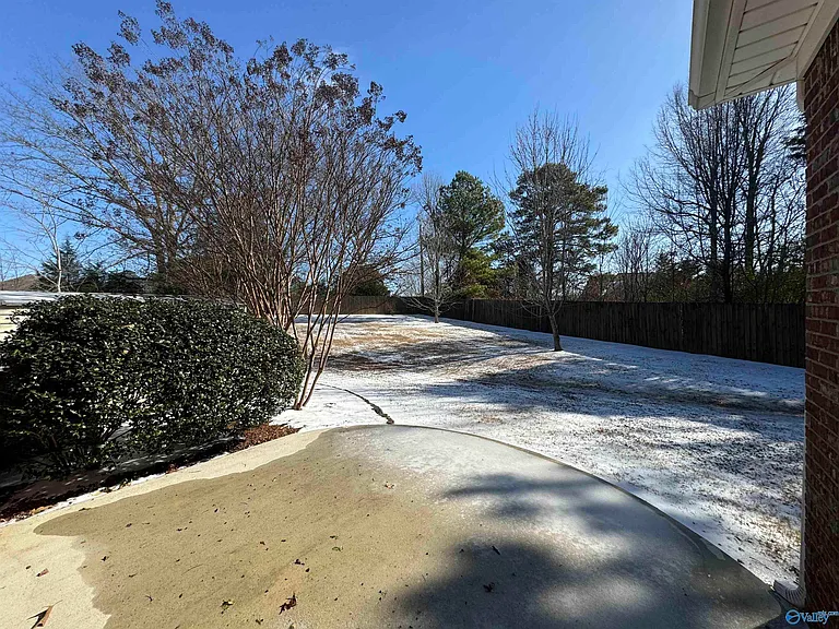 126 Bilton Dr — Photo 18