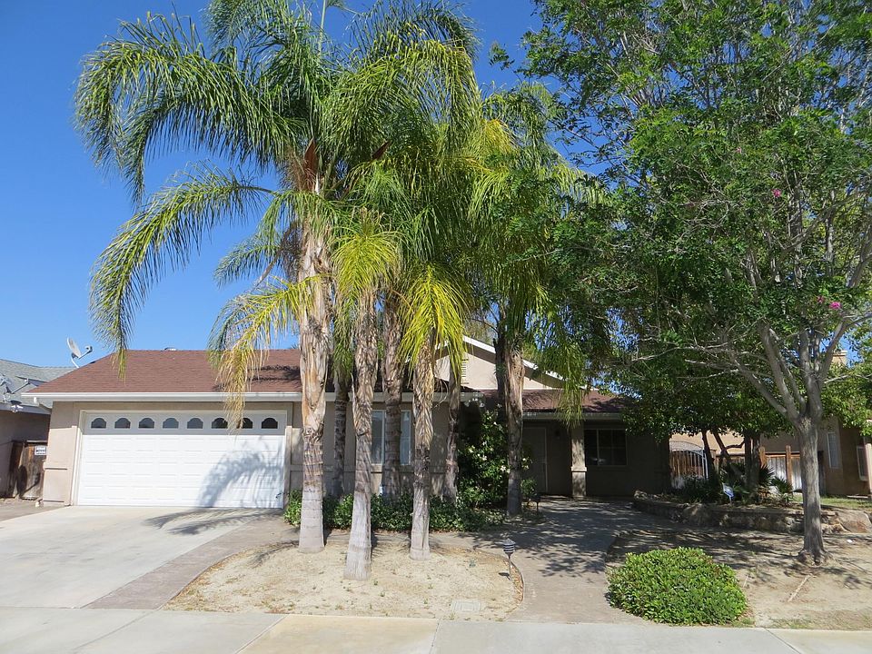 1st image of 25072 Steiner Dr