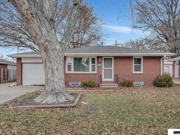 6610 Marcia Ln, Lincoln, NE 68505