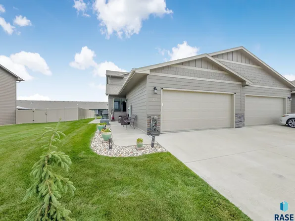 221 E Ivy Rd, Tea, SD 57064