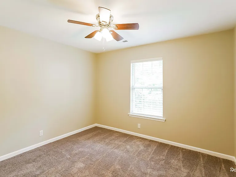 118 Northlake Dr — Photo 9