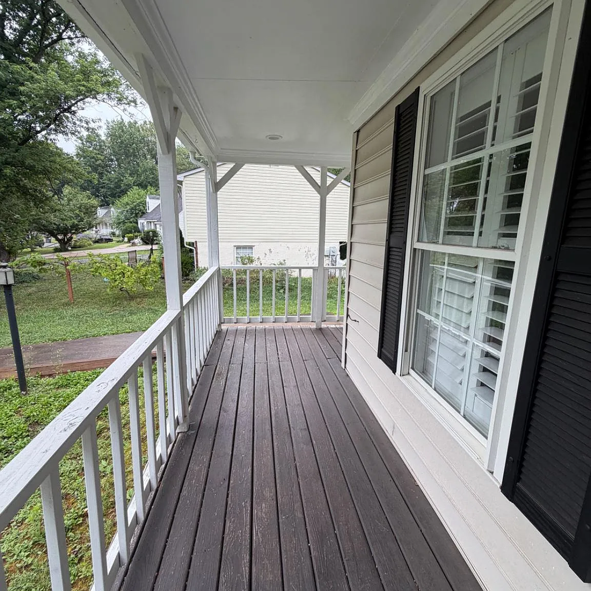 3 bed, 2.5 bath, 1721 sqft, $2,875 — Photo 2