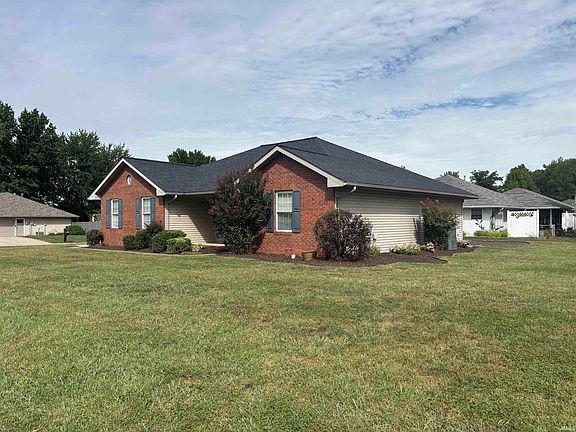 2nd image of 4114 Lee Dr