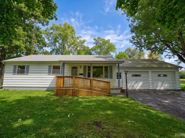 2003 Mackinaw Dr, Davison, MI 48423