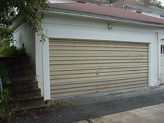 2 Car Detached Garage