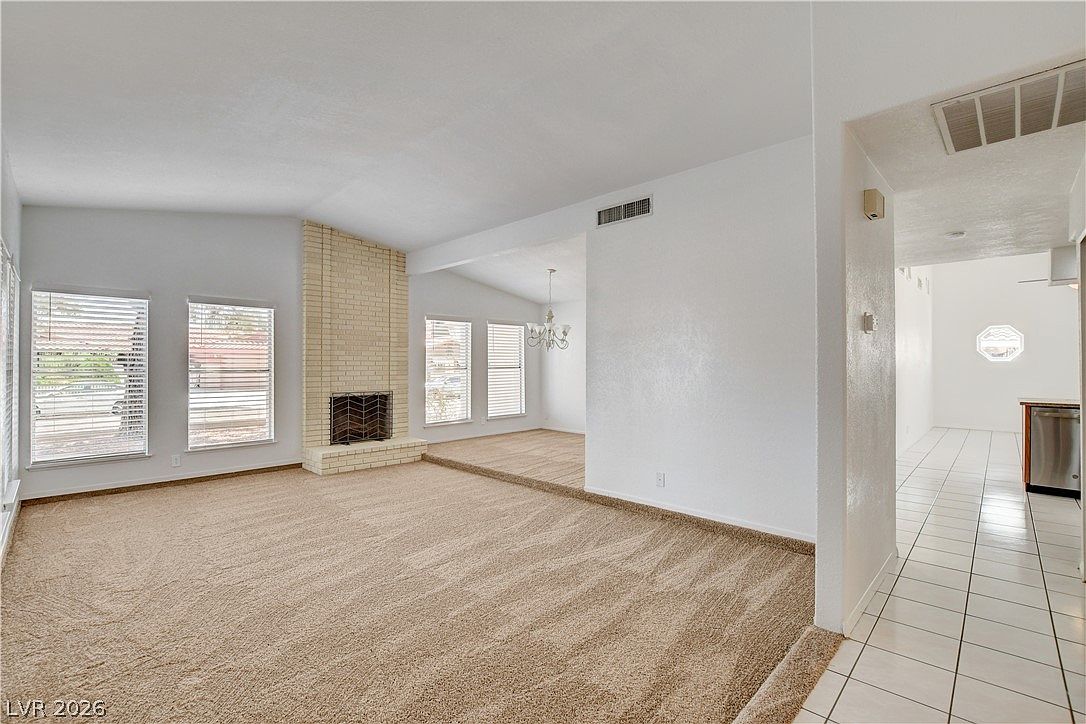 4009 Camas Ct — photo 4