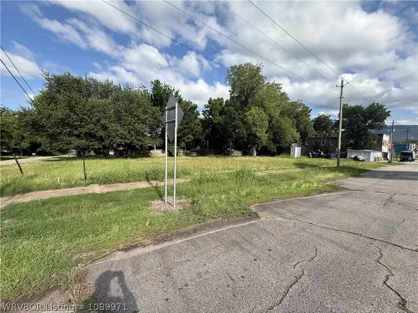 E 1st St, Hartford, AR 72938