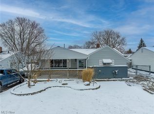 6455 Sandfield Dr, Brookpark, OH