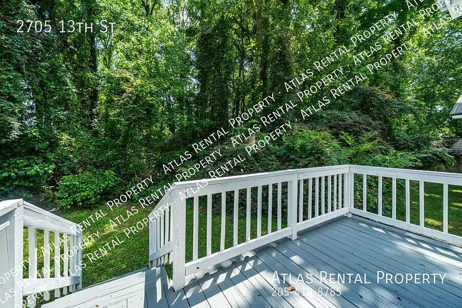 Renovated 4BR Gem Near UA Granite Counters & Pet-Friendly! — Photo 4