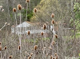 478 Beatrice Rd, Raven, VA 24639