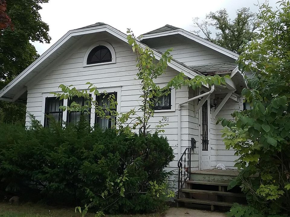 1st image of 201 W Greenlawn Ave