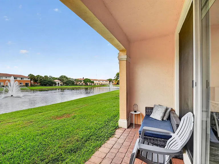 7392 Briella Dr — Photo 10