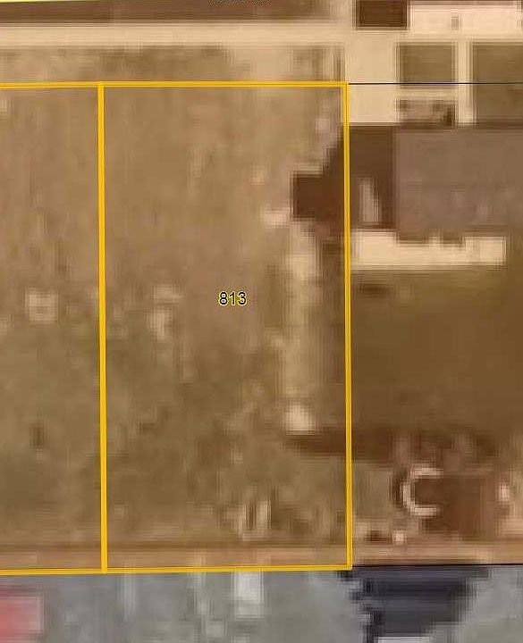2nd image of 813 Cliff Ave