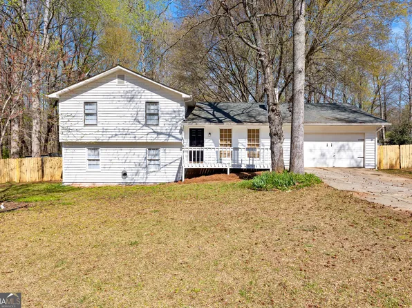 355 Nectarine Dr, Newnan, GA 30265