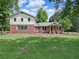 306 Russell St, Woodbine, GA 31569