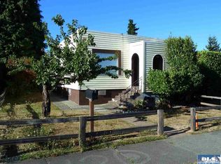 320 E 6th St, Port Angeles, WA