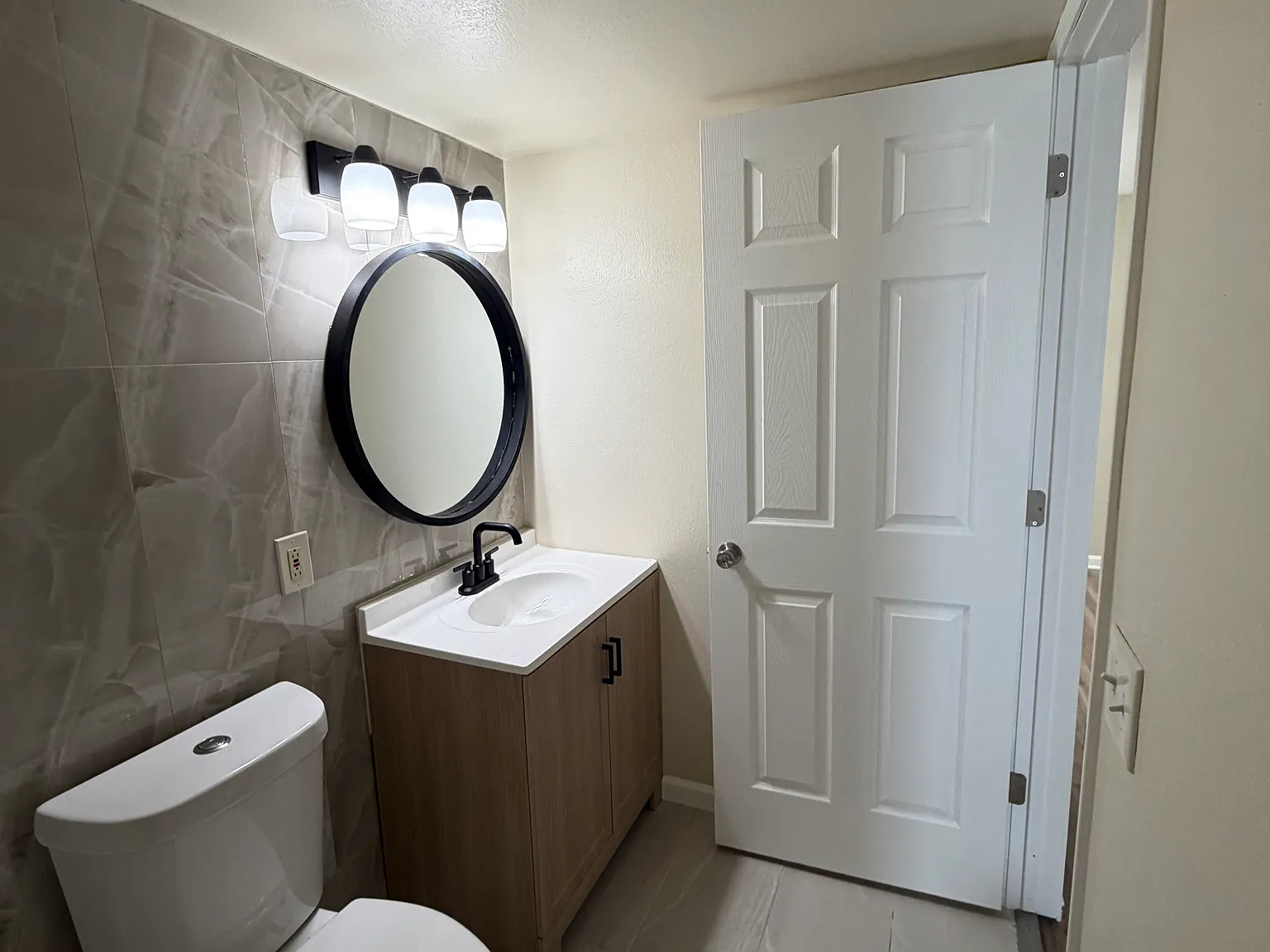 2 bed, 1200 sqft, $1,100 — Photo 1
