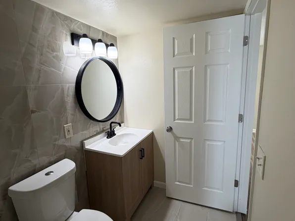 1332 Brooke Park Dr Unit 1, Toledo, OH 43612