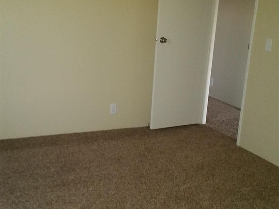 4th image of 4104 Piester Ln